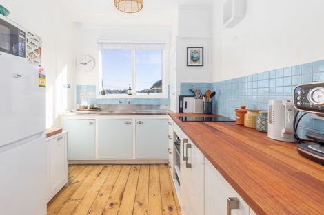 Photo of property in 345 Te Horo Beach Road, Te Horo Beach, Otaki, 5581