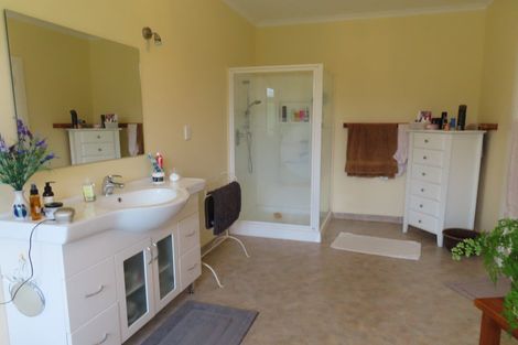 Photo of property in 709 Weber Road, Waitahora, Dannevirke, 4971