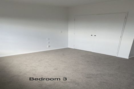 Photo of property in 2/318 Sunset Road, Unsworth Heights, Auckland, 0632