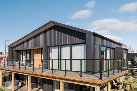 Photo of property in 15 Maataitai Road, Raglan, 3225