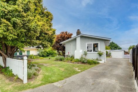 Photo of property in 21 Davidson Avenue, Pirimai, Napier, 4112