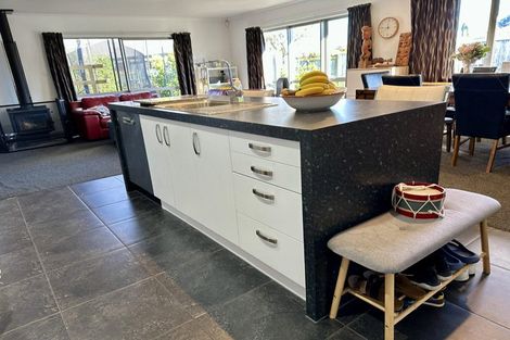 Photo of property in 24a Oak Crescent, Ashhurst, 4810