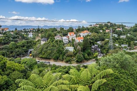 Photo of property in 30 Espin Crescent, Karori, Wellington, 6012