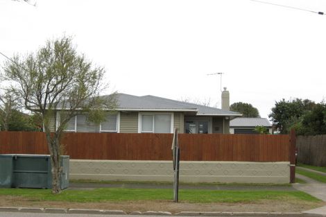 Photo of property in 18 Ropiha Street, Fitzroy, New Plymouth, 4312