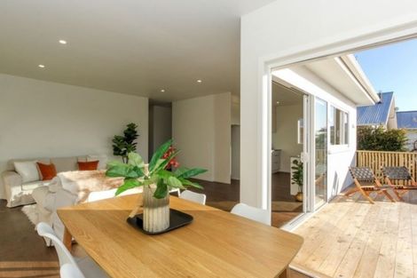 Photo of property in 125 Pendarves Street, New Plymouth, 4312