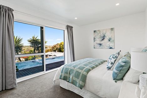 Photo of property in 1207 Whangaparaoa Road, Gulf Harbour, Whangaparaoa, 0930