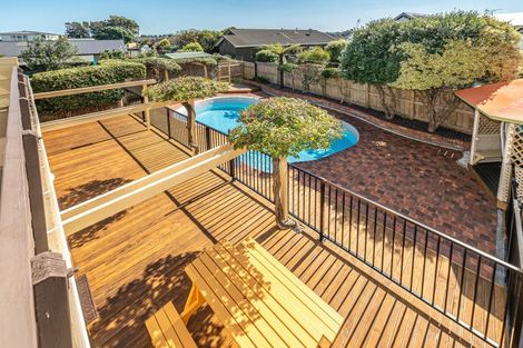 Photo of property in 12 Akepiro Place, Tawhero, Whanganui, 4501