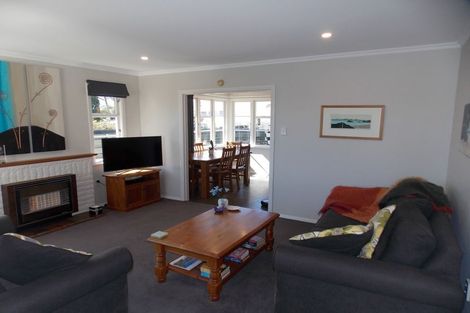 Photo of property in 60 College Street, Awapuni, Palmerston North, 4412