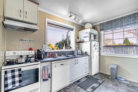 Photo of property in 73 Conway Crescent, Glengarry, Invercargill, 9810