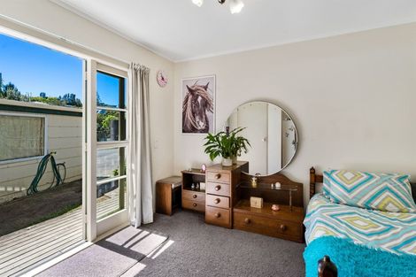 Photo of property in 49a Brian Crescent, Stanmore Bay, Whangaparaoa, 0932