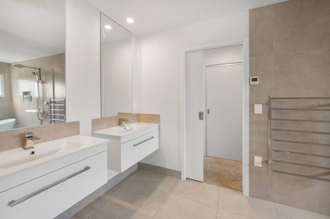 Photo of property in 42 Lacebark Drive, Kinloch, Taupo, 3377