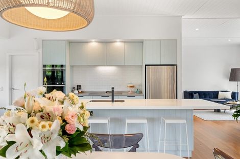 Photo of property in 7 Fairway Drive, Martinborough, 5711