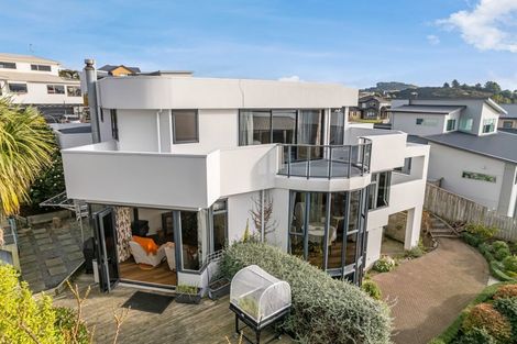 Photo of property in 5 Bowsprit Way, Whitby, Porirua, 5024