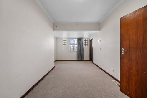 Photo of property in 4 Kenderdine Road, Papatoetoe, Auckland, 2025