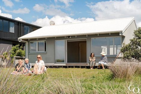 Photo of property in 41 Karewa Parade, Papamoa Beach, Papamoa, 3118