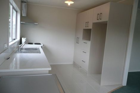 Photo of property in 9 Silverstone Place, Henderson, Auckland, 0612