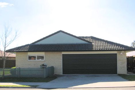 Photo of property in 5 Emmerdale Avenue, Papakura, 2110