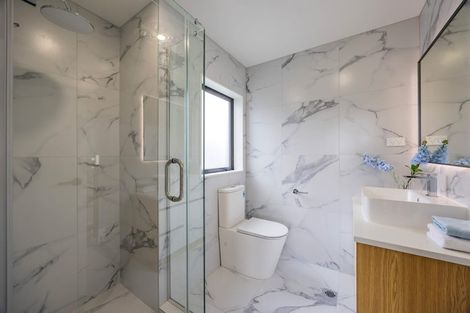 Photo of property in 6 Kartolina Crescent, Kumeu, 0810