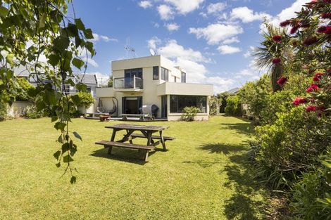 Photo of property in 31 Ruapehu Drive, Fitzherbert, Palmerston North, 4410