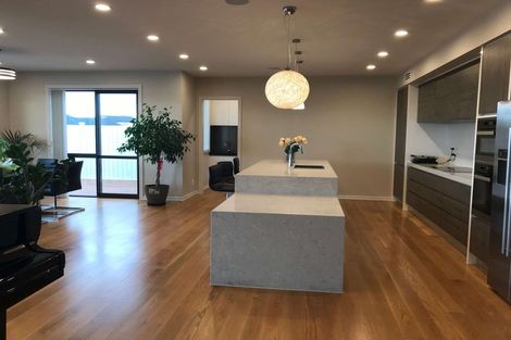 Photo of property in 27 Headland Drive, Long Bay, Auckland, 0630