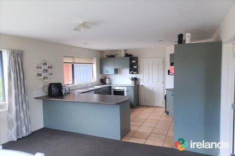 Photo of property in 53 Coolspring Way, Redwood, Christchurch, 8051