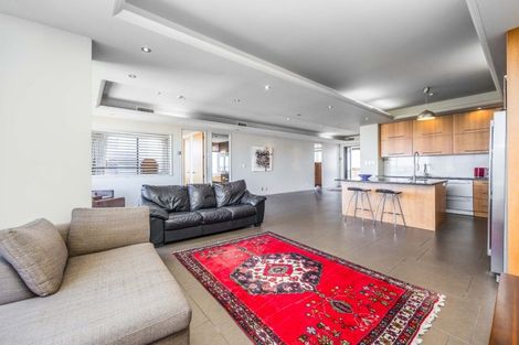 Photo of property in 10a/2 Saint Martins Lane, Grafton, Auckland, 1010