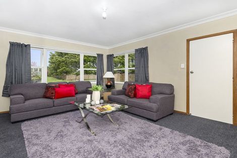 Photo of property in 27 Royston Street, Rosehill, Papakura, 2113