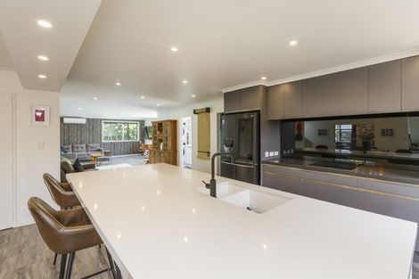 Photo of property in 2 Huata Place, West End, Palmerston North, 4412