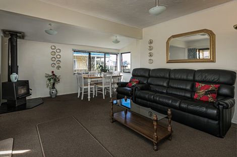 Photo of property in 11 Te Paerahi Road, Porangahau, 4293