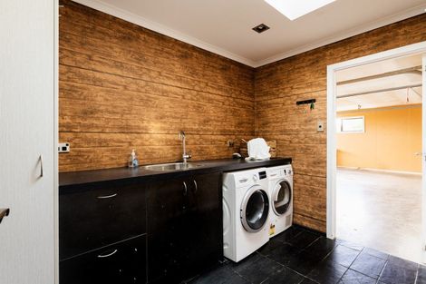 Photo of property in 25 Tunnel Beach Road, Blackhead, Dunedin, 9076