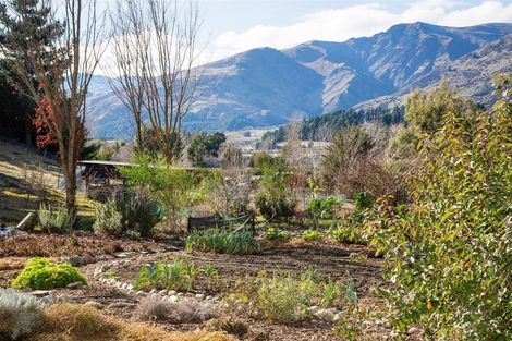 Photo of property in 122 Mclennan Road, Hawea Flat, Wanaka, 9382