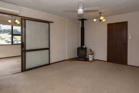 Photo of property in 9 Thomas Street, Palmerston, 9430