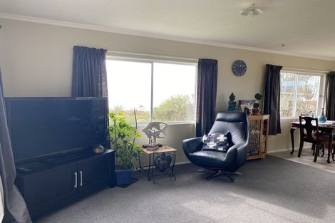 Photo of property in 46 Beach Road, Collingwood, 7073