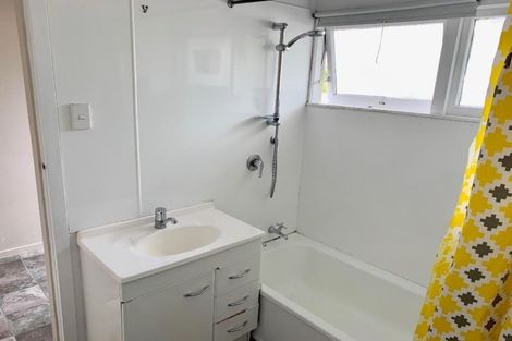 Photo of property in 8 Te Aroha Street, Hamilton East, Hamilton, 3216