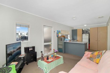Photo of property in 38 May Street, Mount Maunganui, 3116
