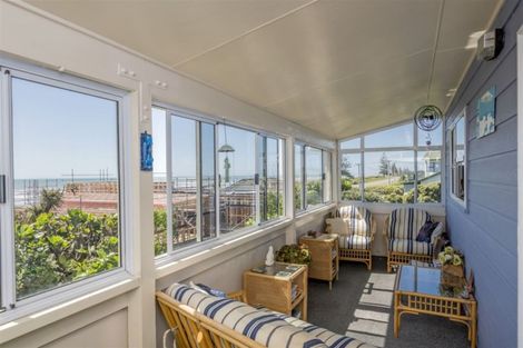 Photo of property in 5 Scott Avenue, Otaki Beach, Otaki, 5512