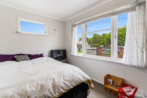 Photo of property in 3 Canal Road, Avondale, Auckland, 1026