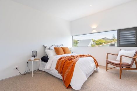 Photo of property in 22a Queens Road, Waikanae Beach, Waikanae, 5036