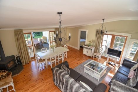 Photo of property in 269 High Street North, Carterton, 5713