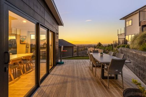Photo of property in 82 Kotare Street, Waikanae, 5036