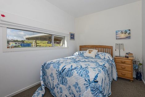 Photo of property in 1 Manaaki Circle, Paparoa, 0571