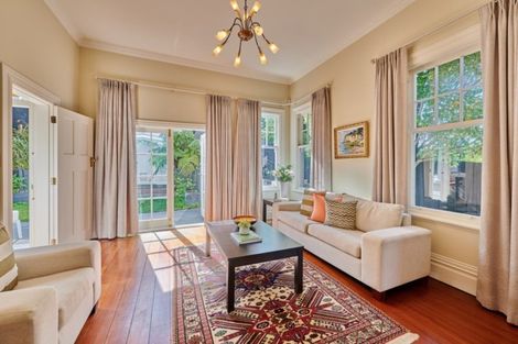 Photo of property in 57 Bolton Street, Kelburn, Wellington, 6012