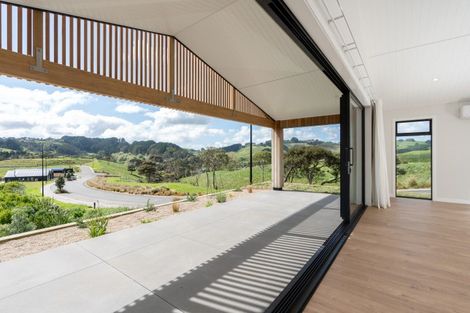 Photo of property in 11 Kapokapowai Street, Raglan, 3225