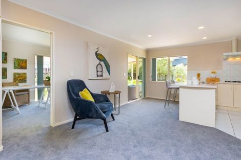 Photo of property in 20 Keswick Close, Northpark, Auckland, 2013