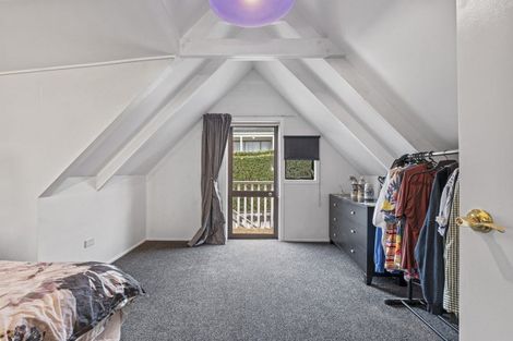 Photo of property in 92 Heta Road, Highlands Park, New Plymouth, 4312