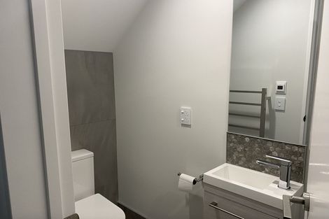 Photo of property in 2/208 Hereford Street, Christchurch Central, Christchurch, 8011