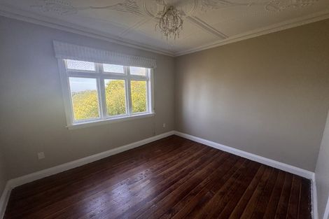 Photo of property in 24 Highbury Crescent, Highbury, Wellington, 6012