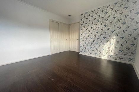 Photo of property in 3 Dainton Place, New Lynn, Auckland, 0600