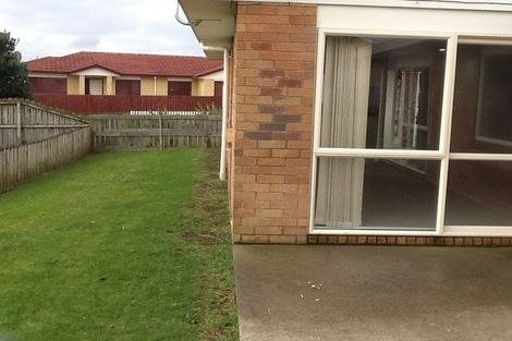 Photo of property in 108 Pitt Avenue, Clendon Park, Auckland, 2103