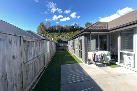 Photo of property in 32 Pakanga Grove, Pyes Pa, Tauranga, 3112